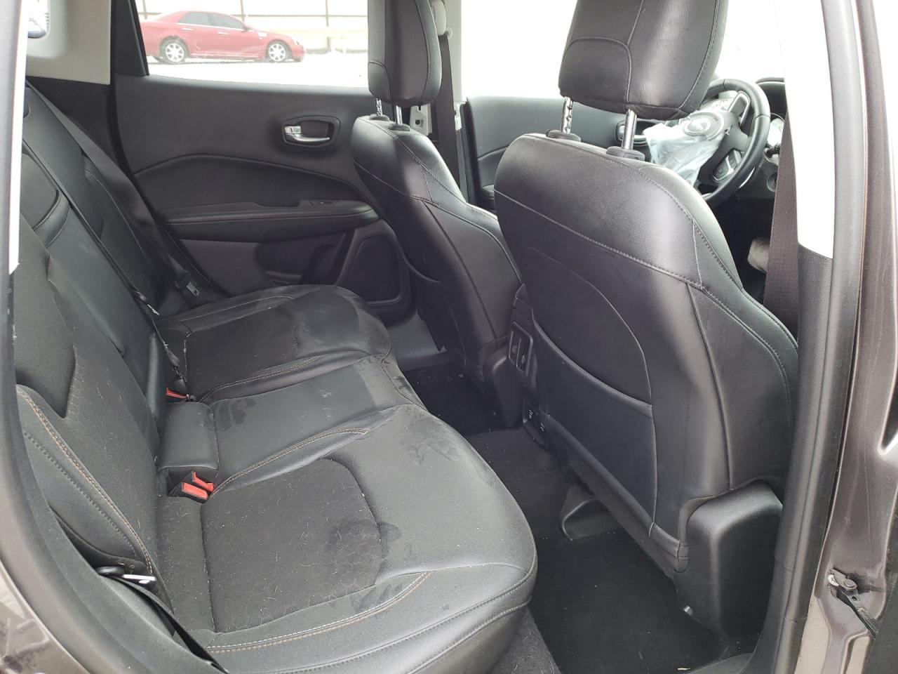 Photo 6 from auction – 2018 JEEP COMPASS LA with VIN 3C4NJCBB5JT137412
