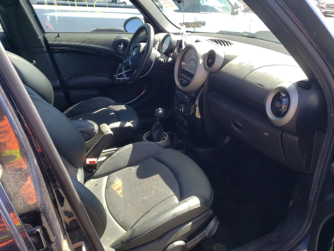 Photo 5 from auction – 2012 MINI COOPER S C with VIN WMWZC3C56CWM27415