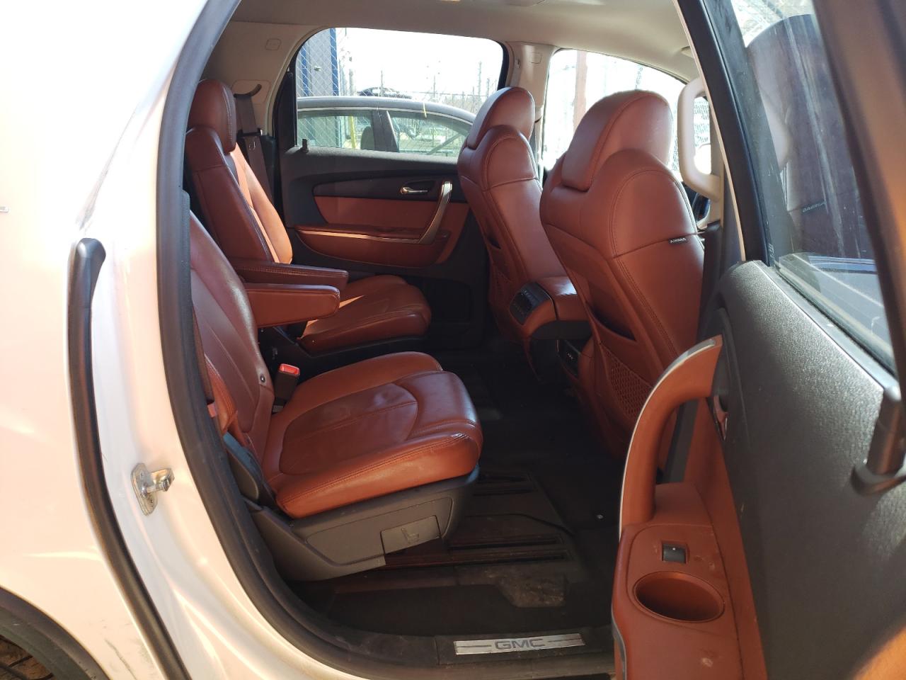 Photo 6 from auction – 2007 GMC ACADIA SLT with VIN 1GKEV33707J147347