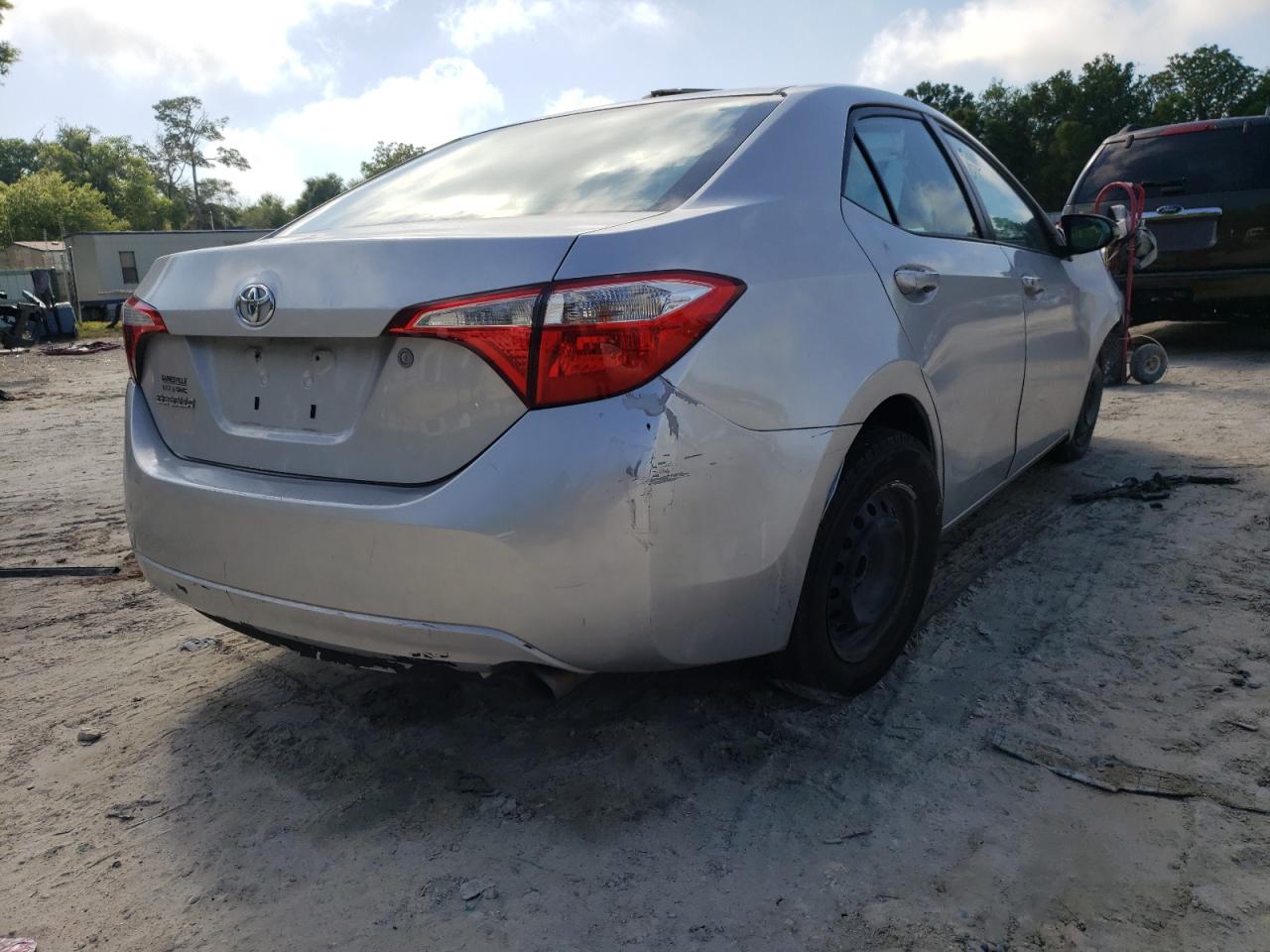 Photo 4 from auction – 2015 TOYOTA COROLLA L with VIN 2T1BURHE7FC433945