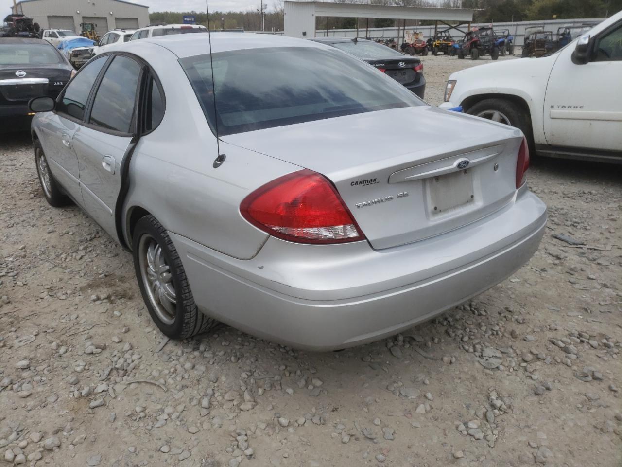 Photo 3 from auction – 2006 FORD TAURUS SE with VIN 1FAFP53UX6A236147