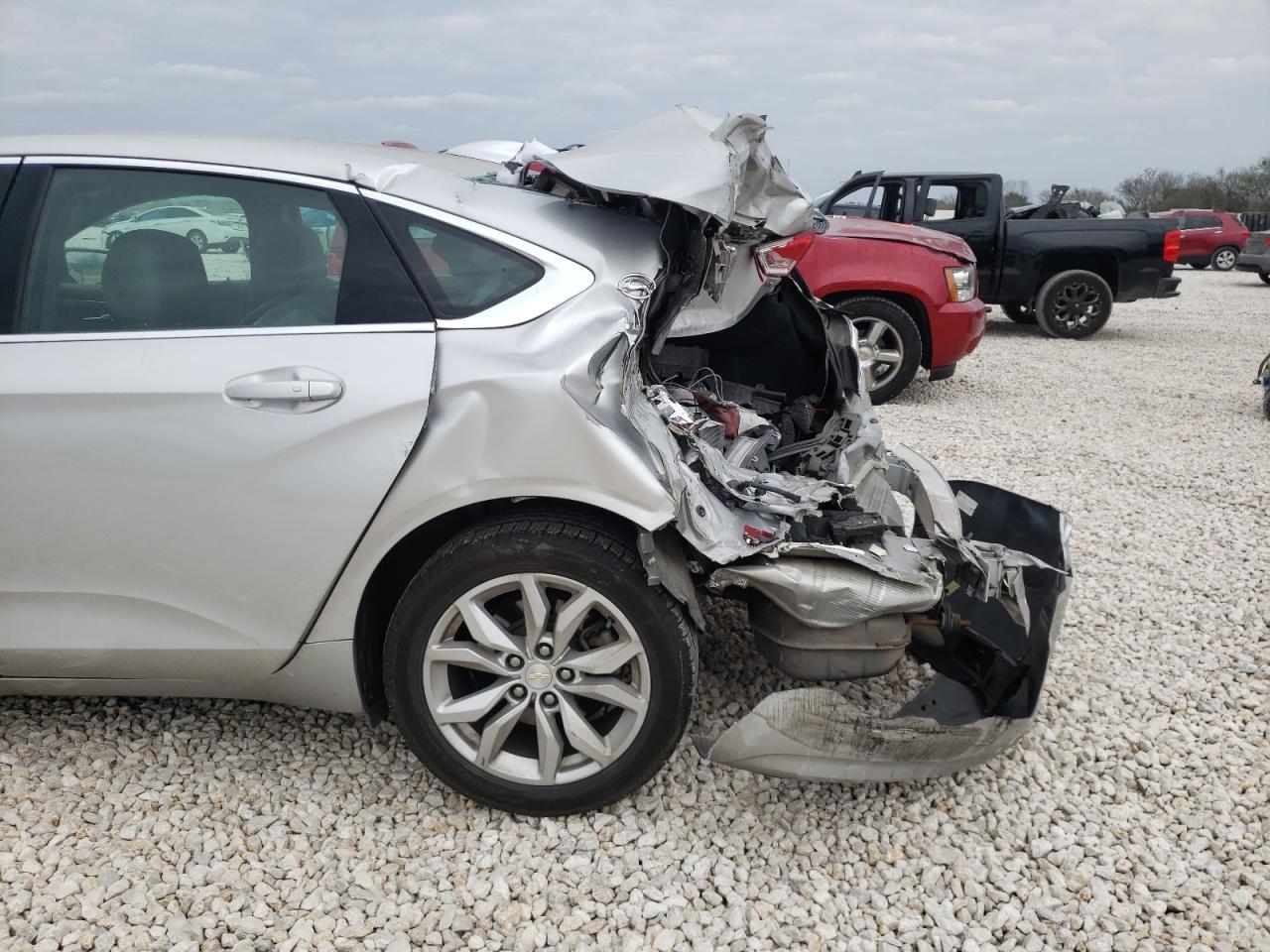Photo 9 from auction – 2018 CHEVROLET IMPALA LT with VIN 1G1105SA3JU138139