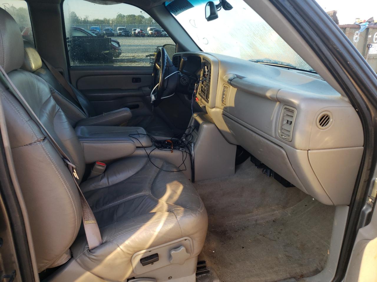 Photo 5 from auction – 2001 GMC NEW SIERRA with VIN 2GTEC19T211249843