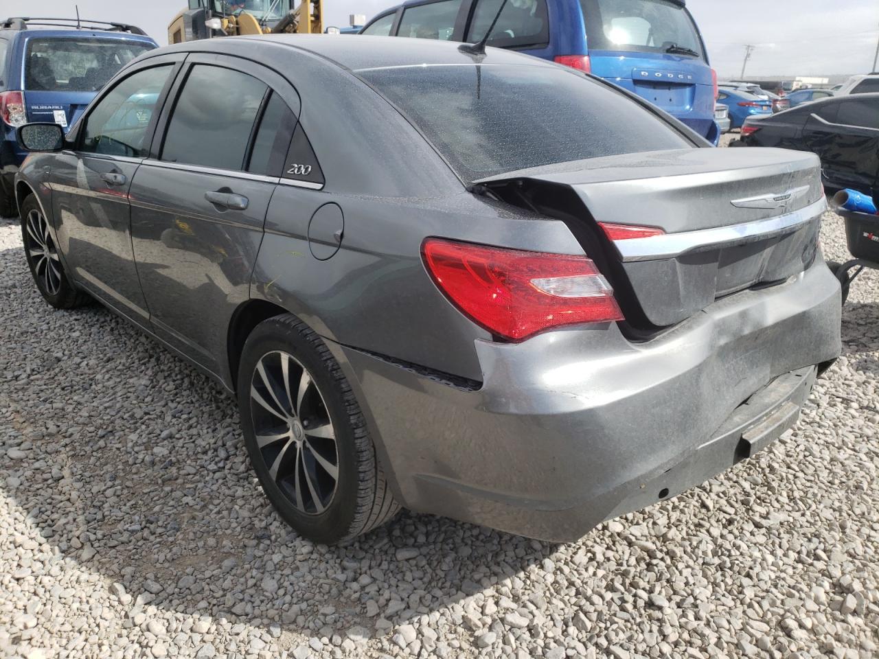 Photo 3 from auction – 2013 CHRYSLER 200 TOURIN with VIN 1C3CCBBB5DN516365