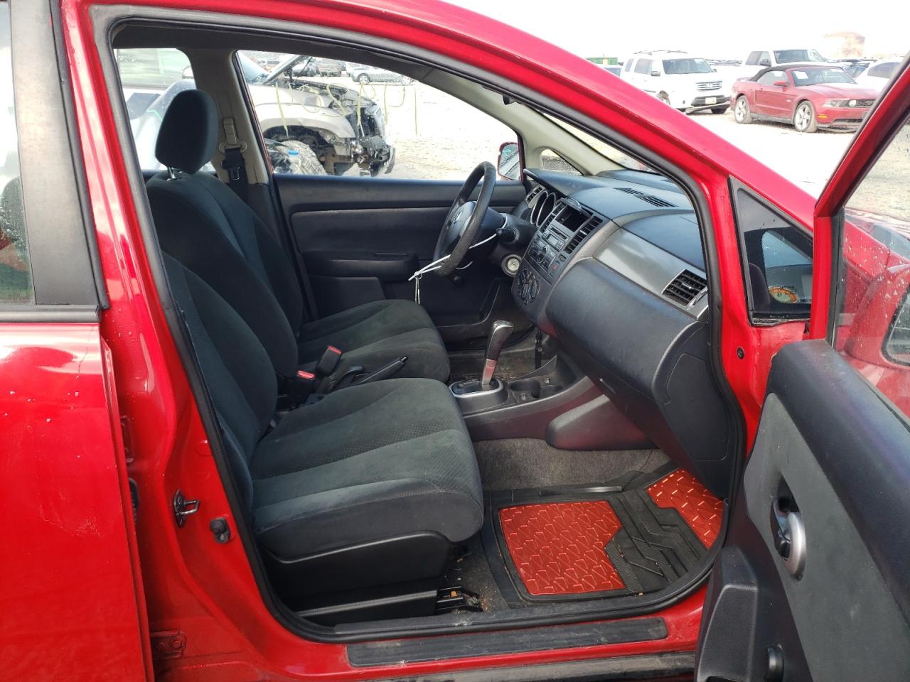 Photo 5 from auction – 2011 NISSAN VERSA S with VIN 3N1BC1CP8BL452902