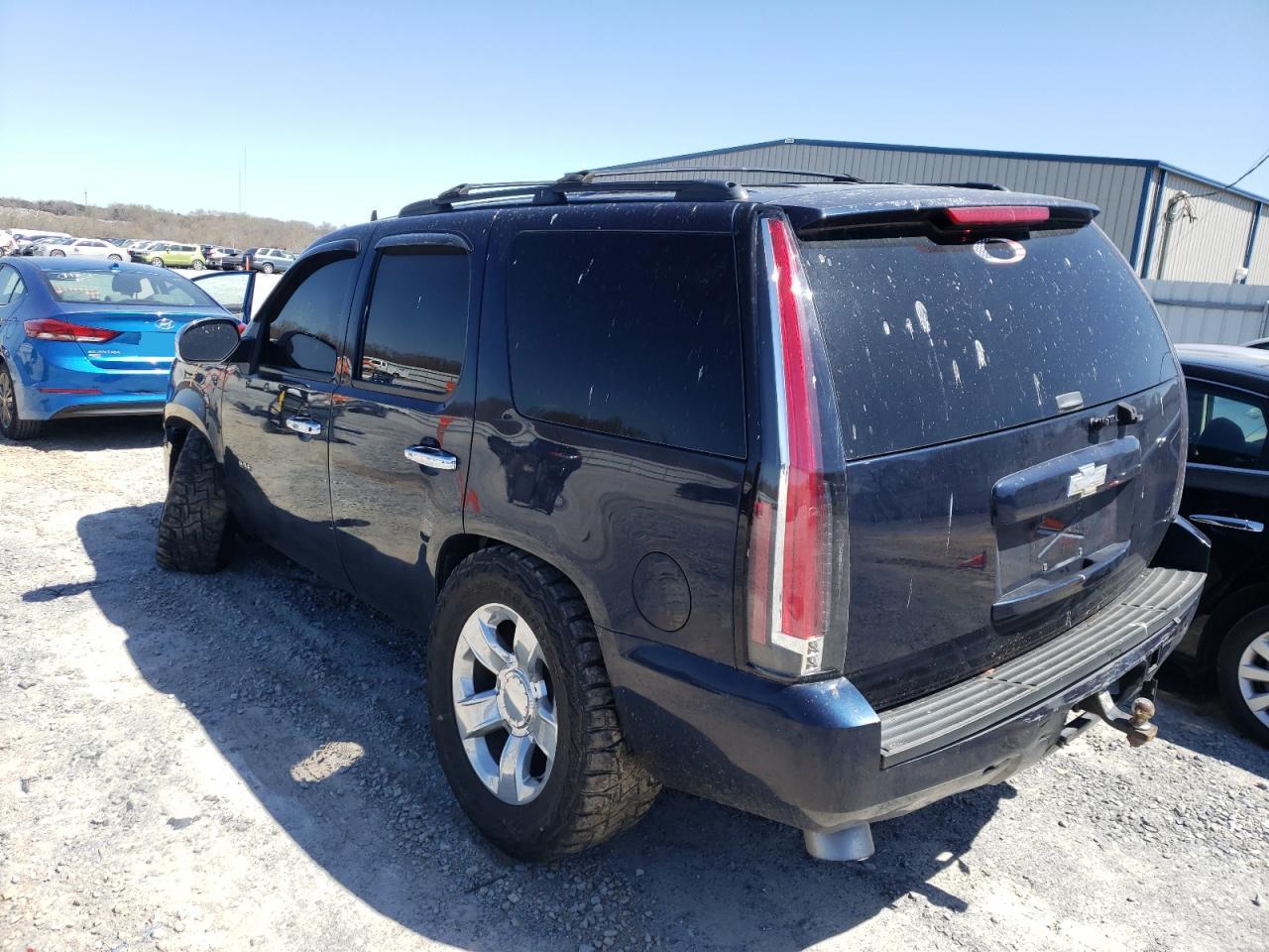 Photo 3 from auction – 2007 CHEVROLET TAHOE C150 with VIN 1GNFC13007J340442