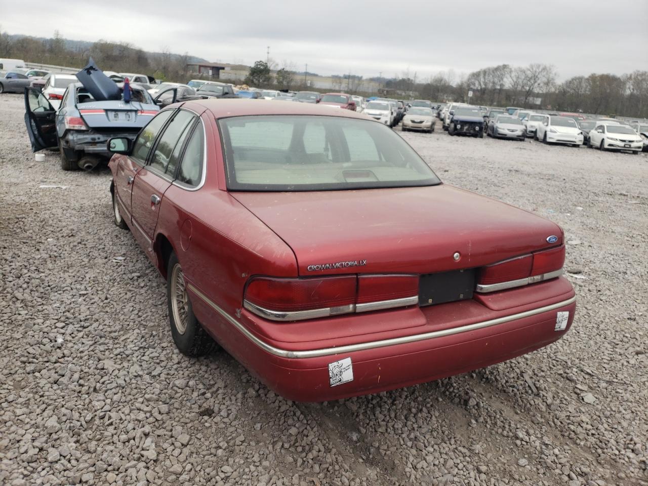 Photo 3 from auction – 1997 FORD CROWN VICT with VIN 2FALP74W4VX203245