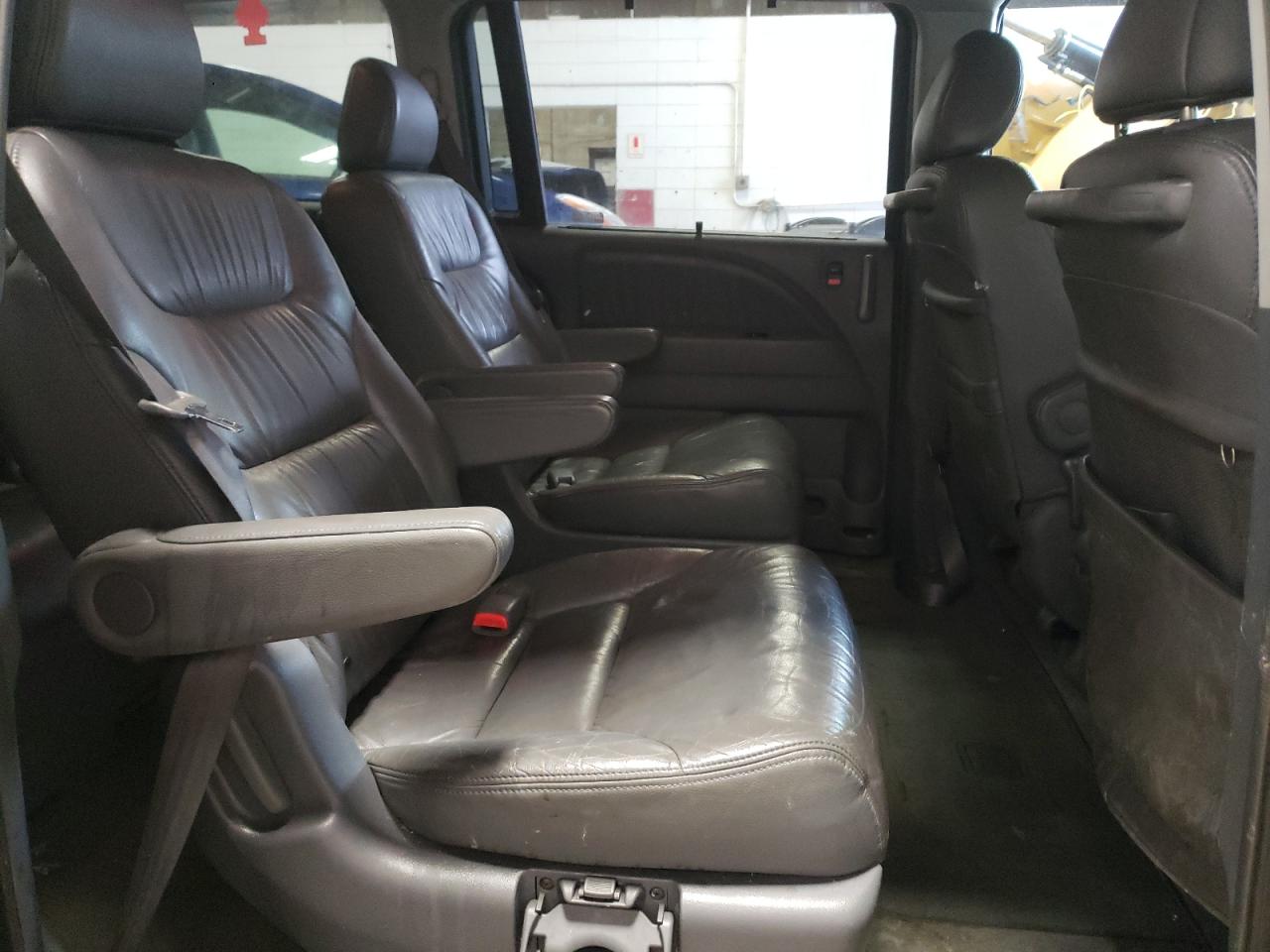 Photo 6 from auction – 2006 HONDA ODYSSEY with VIN 5FNRL38636B004983