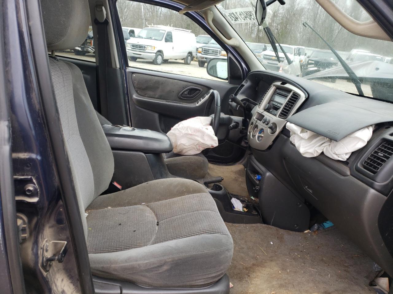 Photo 5 from auction – 2004 MAZDA TRIBUTE LX with VIN 4F2YZ94124KM13516
