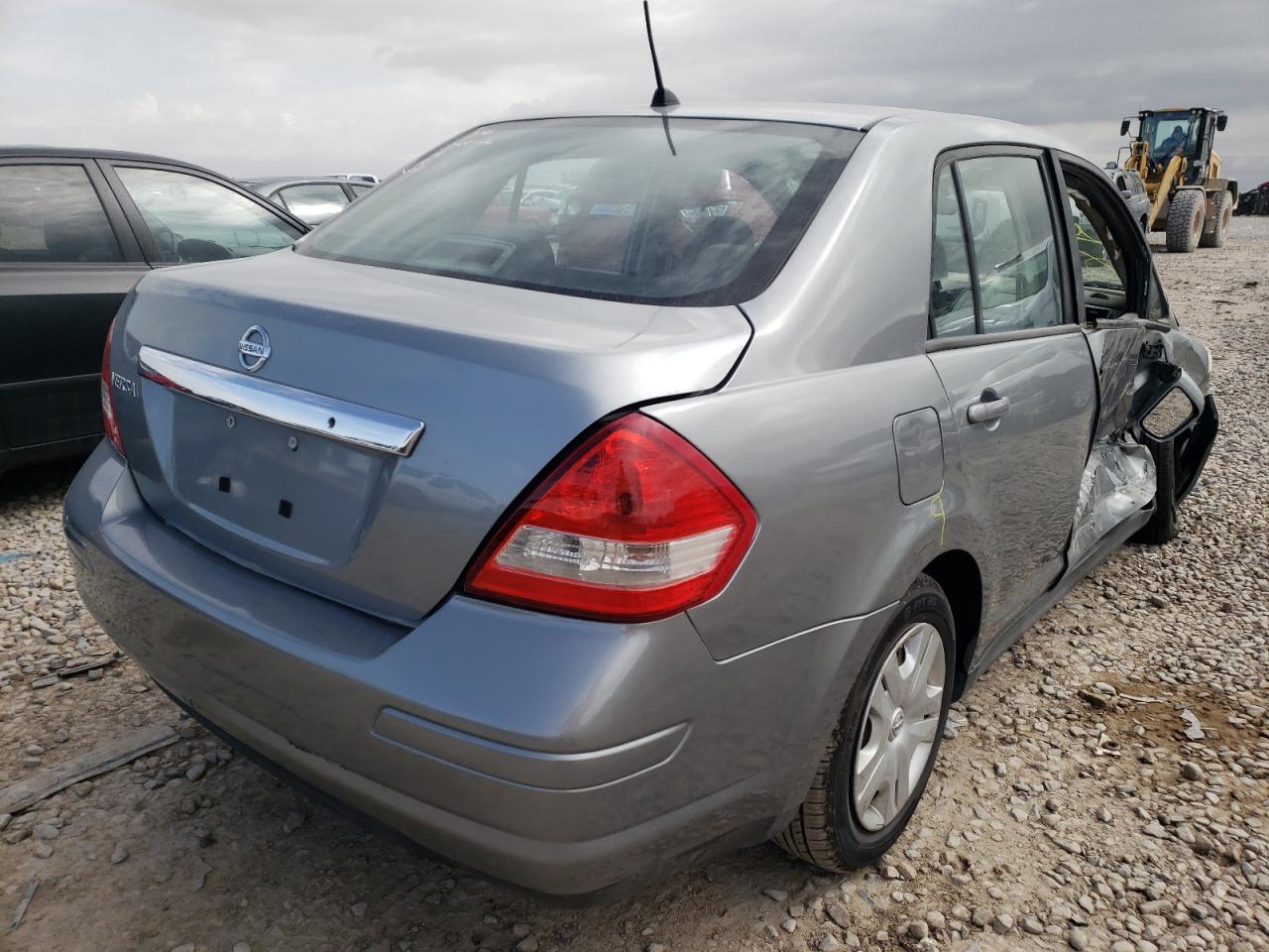 Photo 4 from auction – 2010 NISSAN VERSA S with VIN 3N1BC1AP1AL434047