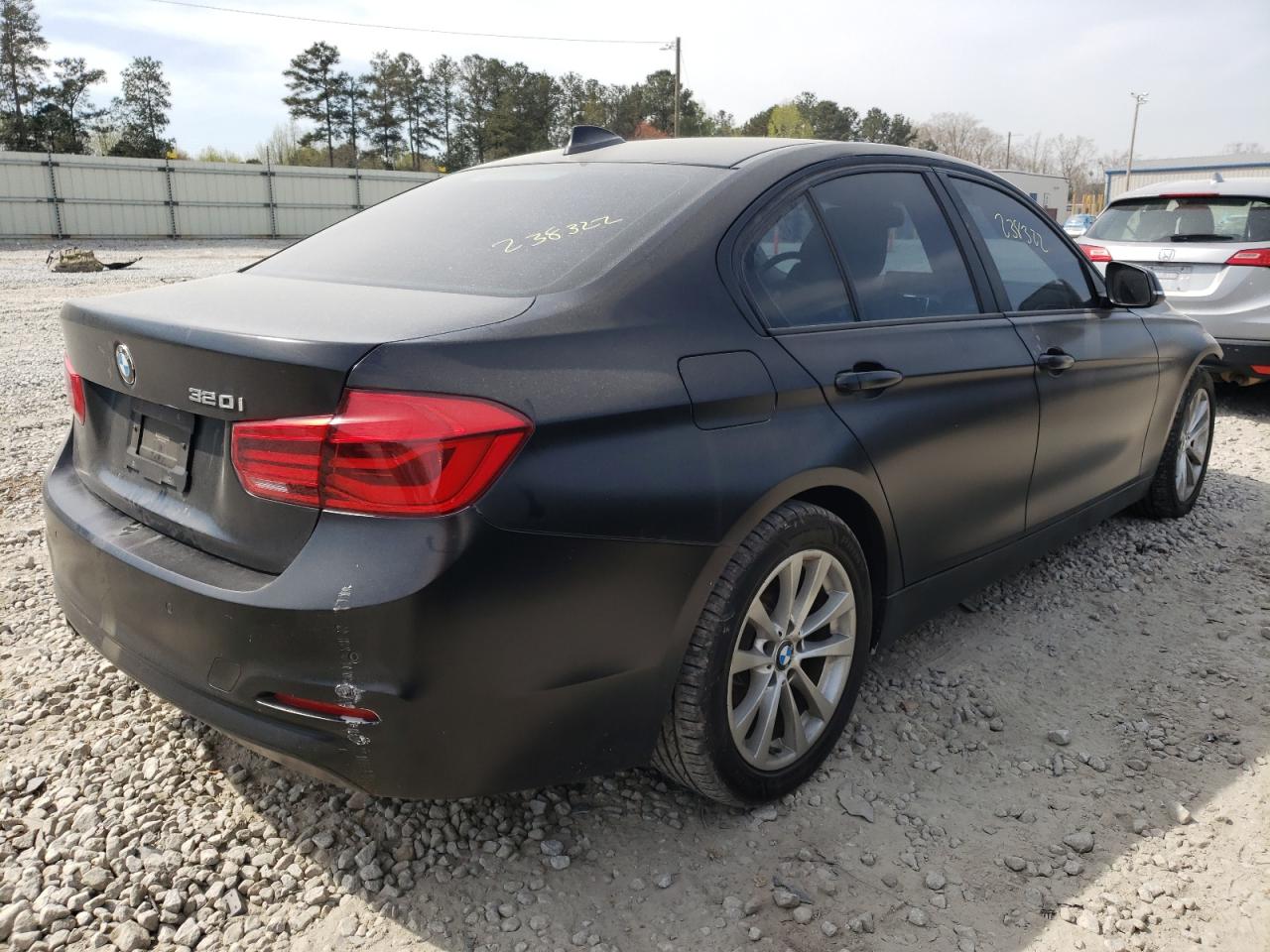 Photo 4 from auction – 2017 BMW 320 I with VIN WBA8A9C32HK863924