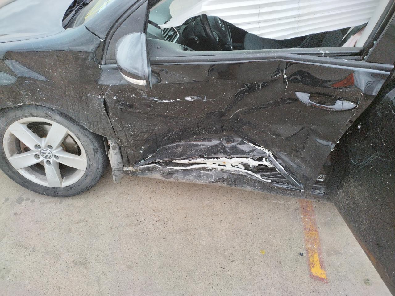 Photo 9 from auction – 2012 VOLKSWAGEN GOLF with VIN WVWDM7AJ6CW280742