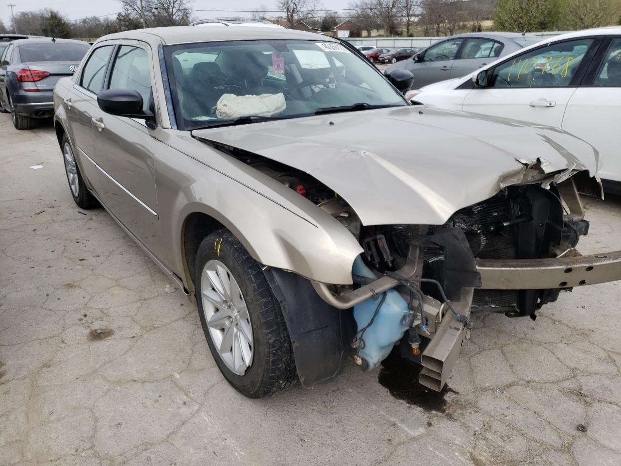 CHRYSLER 300 LX 2008 with VIN 2C3KA43R68H169278 - Photo from auction