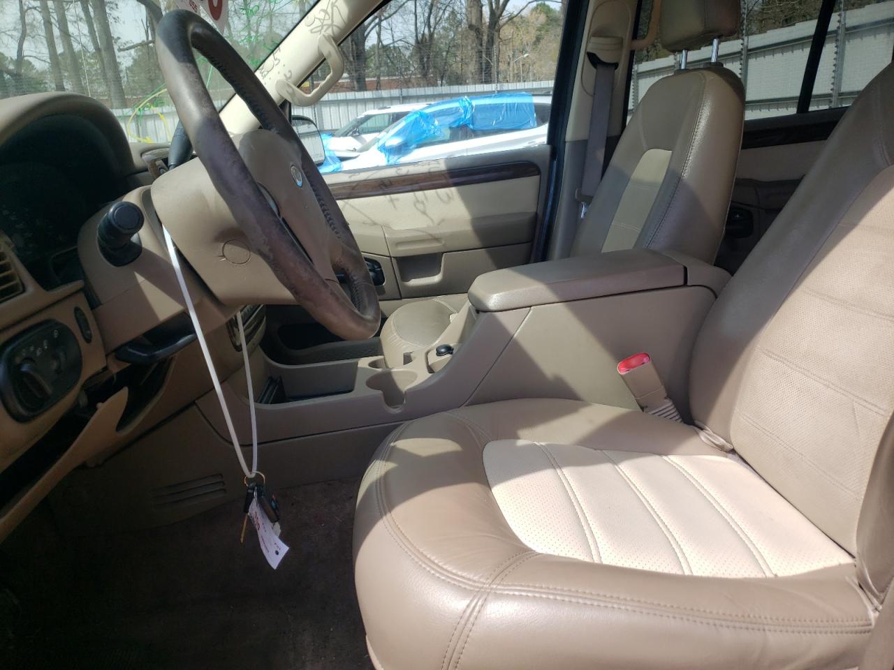 Photo 5 from auction – 2003 FORD EXPLORER E with VIN 1FMZU74W23UB22094