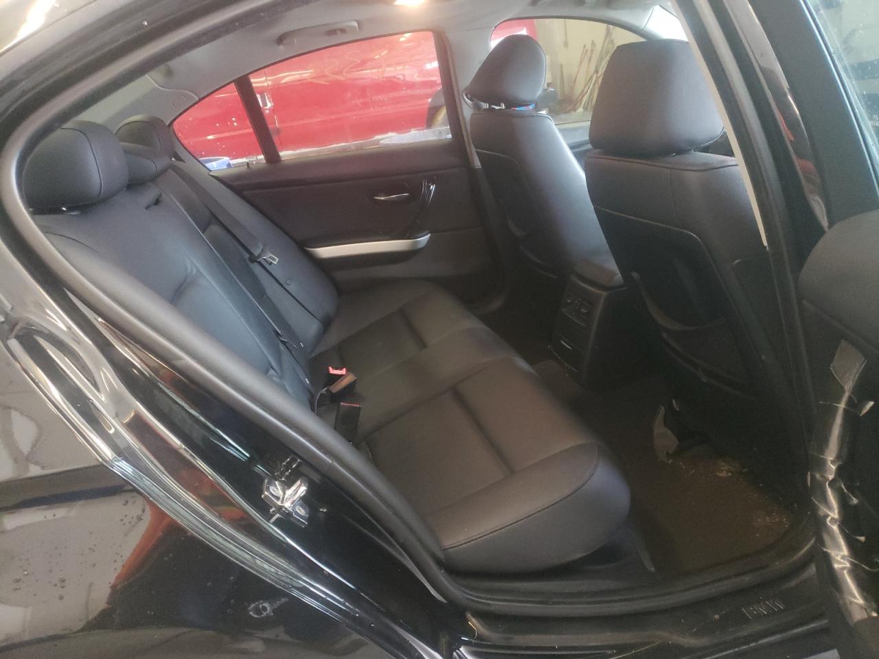 Photo 6 from auction – 2007 BMW 328 I with VIN WBAVA37547NL17442