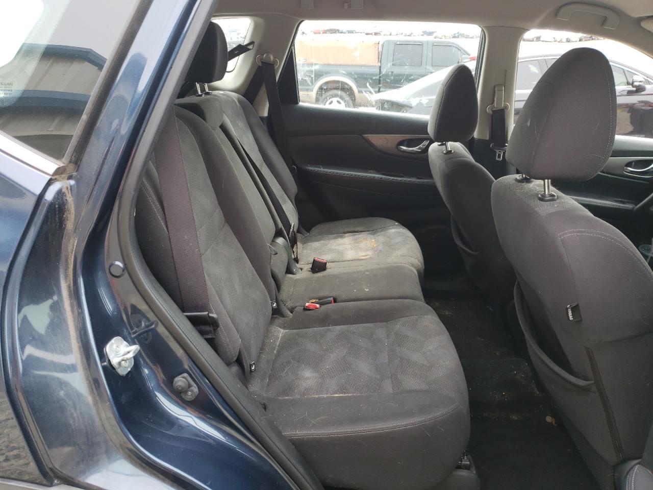Photo 6 from auction – 2016 NISSAN ROGUE S with VIN KNMAT2MV8GP694953