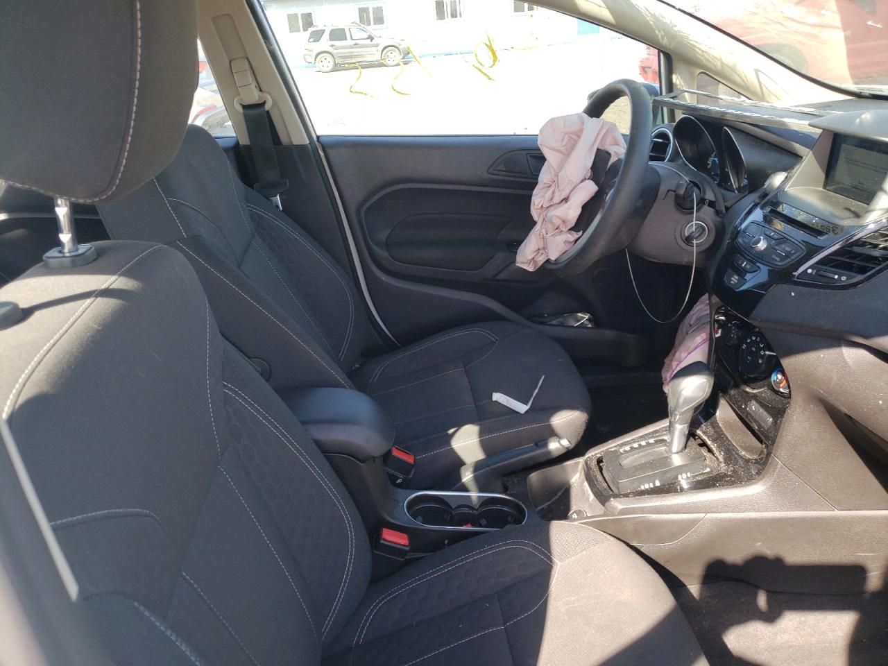 Photo 5 from auction – 2018 FORD FIESTA SE with VIN 3FADP4BJ9JM143155