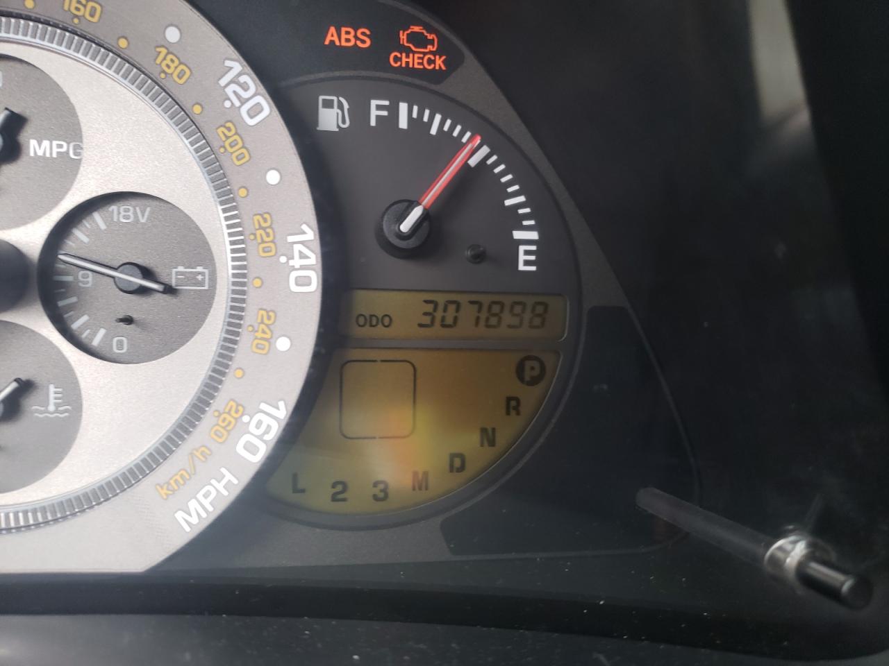 Photo 8 from auction – 2003 LEXUS IS 300 with VIN JTHBD192330079125