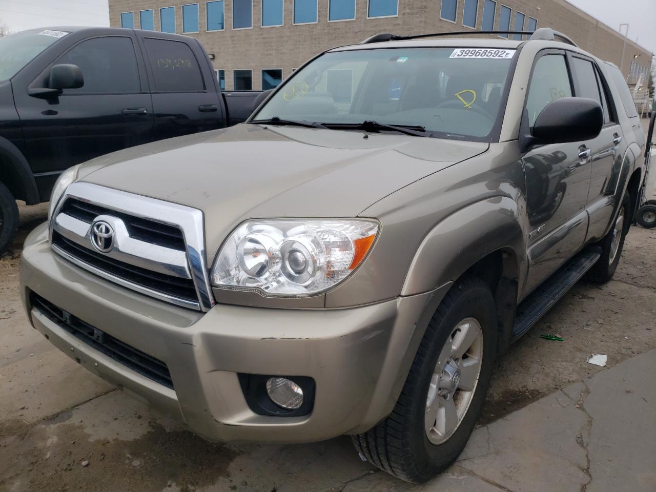 Photo 2 from auction – 2007 TOYOTA 4RUNNER SR with VIN JTEBU14R470122538