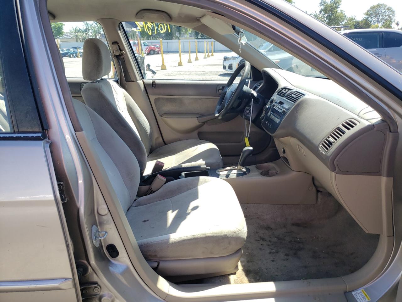 Photo 5 from auction – 2001 HONDA CIVIC LX with VIN 2HGES16511H523762