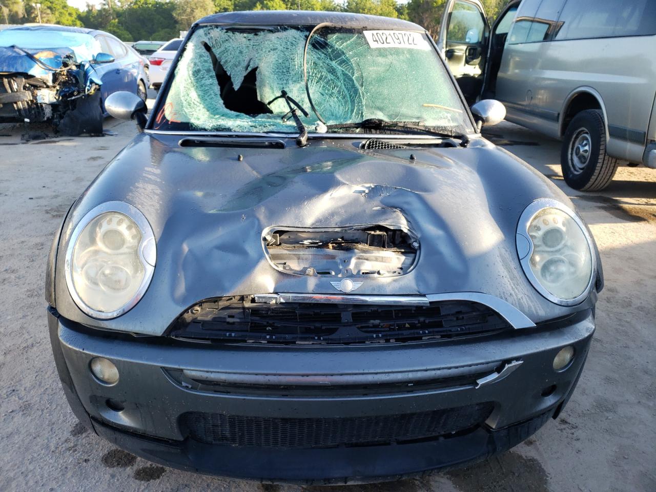Zdjęcie 9 z aukcji – 2005 MINI COOPER S z VIN WMWRE33475TD93588