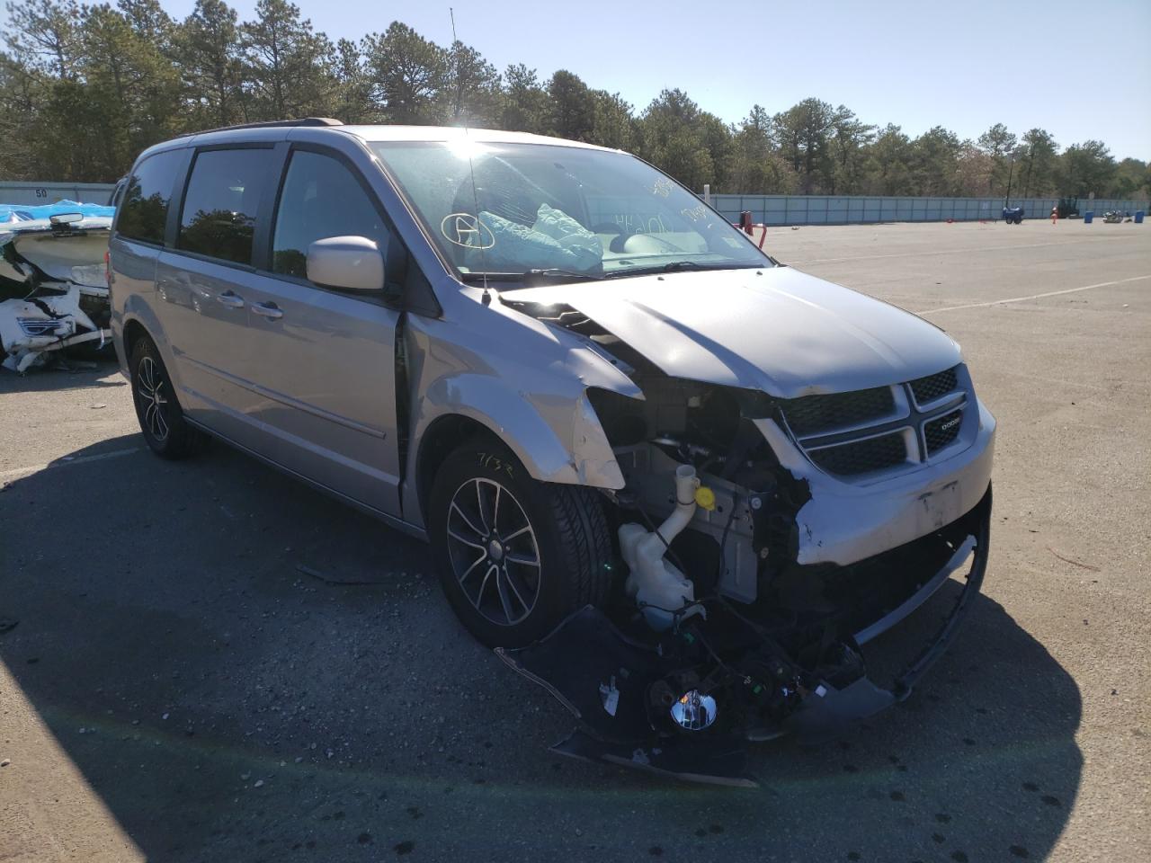 DODGE GRAND CARA 2016 с VIN 2C4RDGEG1GR274379 - Фото с аукциона