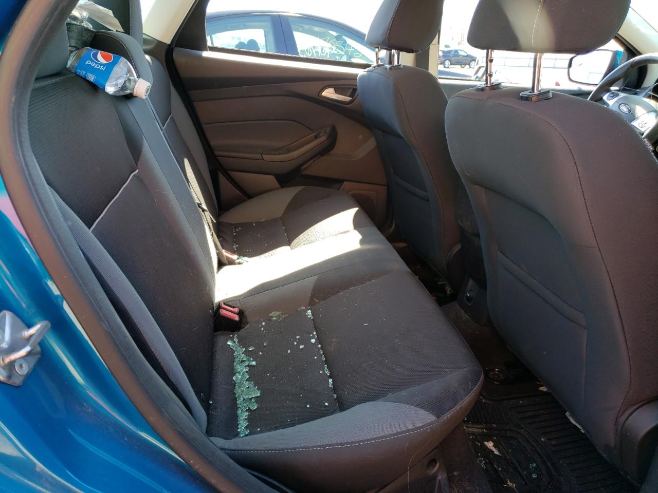 Photo 6 from auction – 2014 FORD FOCUS SE with VIN 1FADP3F20EL418898