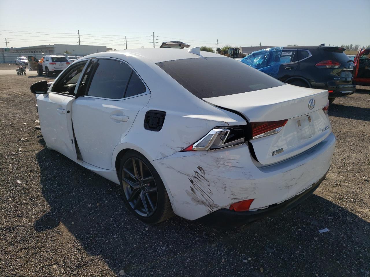 Photo 3 from auction – 2017 LEXUS IS 200T with VIN JTHBA1D20H5058548