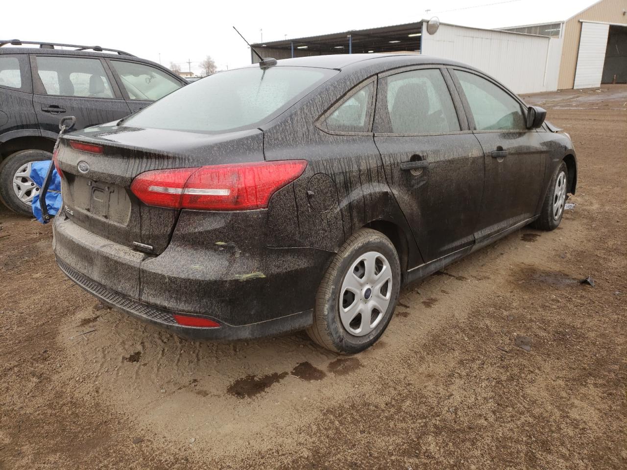 Photo 4 from auction – 2016 FORD FOCUS S with VIN 1FADP3E2XGL221158
