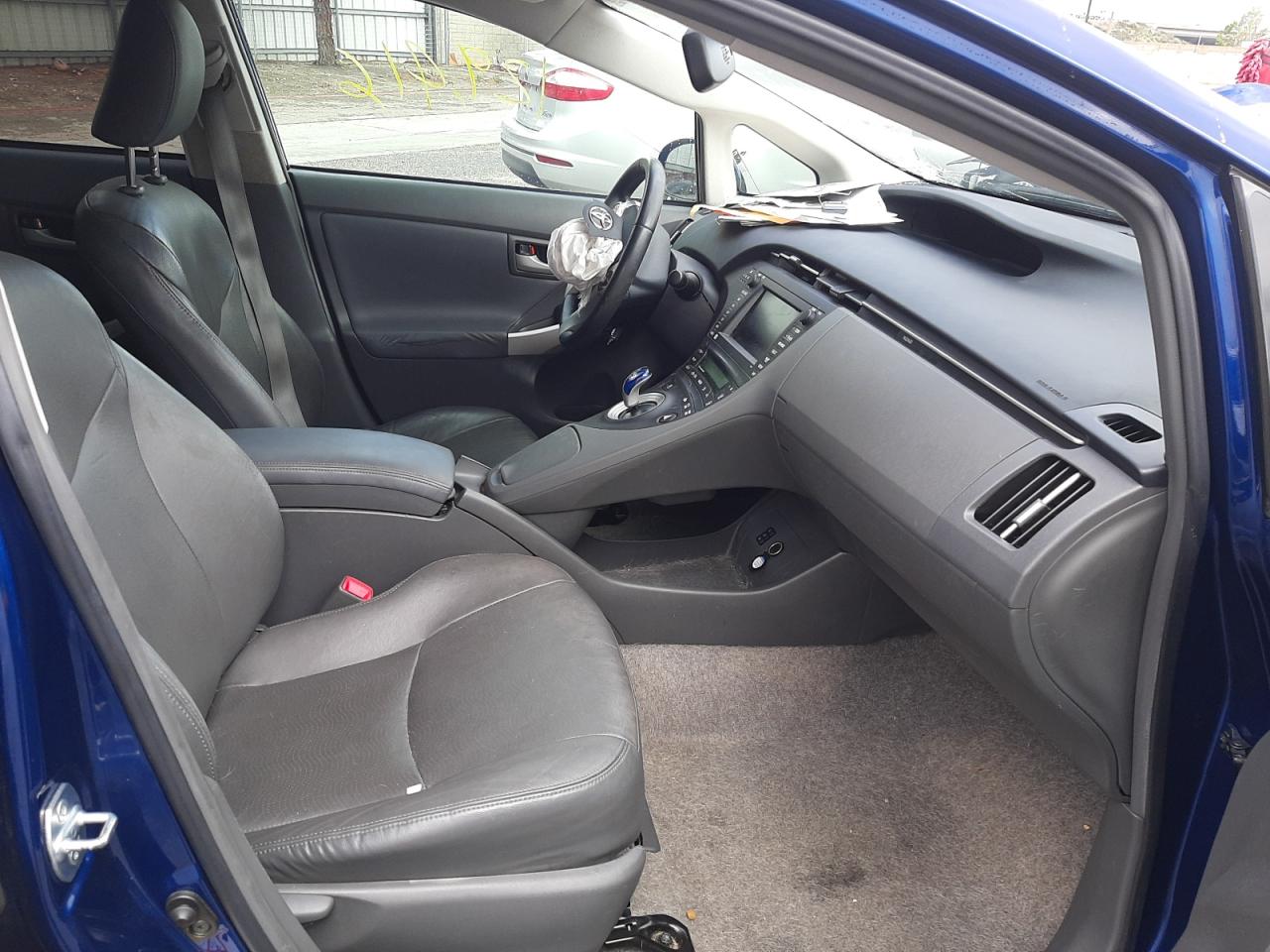 Photo 5 from auction – 2011 TOYOTA PRIUS with VIN JTDKN3DU0B0259230