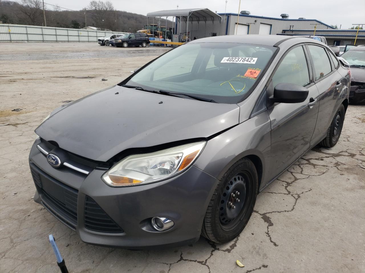 Photo 2 from auction – 2012 FORD FOCUS SE with VIN 1FAHP3F20CL332263