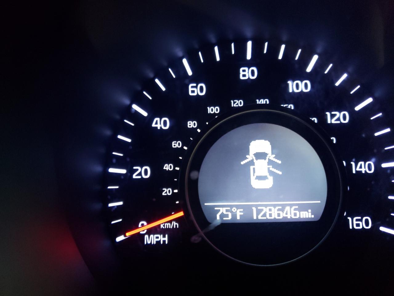 Photo 8 from auction – 2015 KIA OPTIMA LX with VIN 5XXGM4A79FG367492