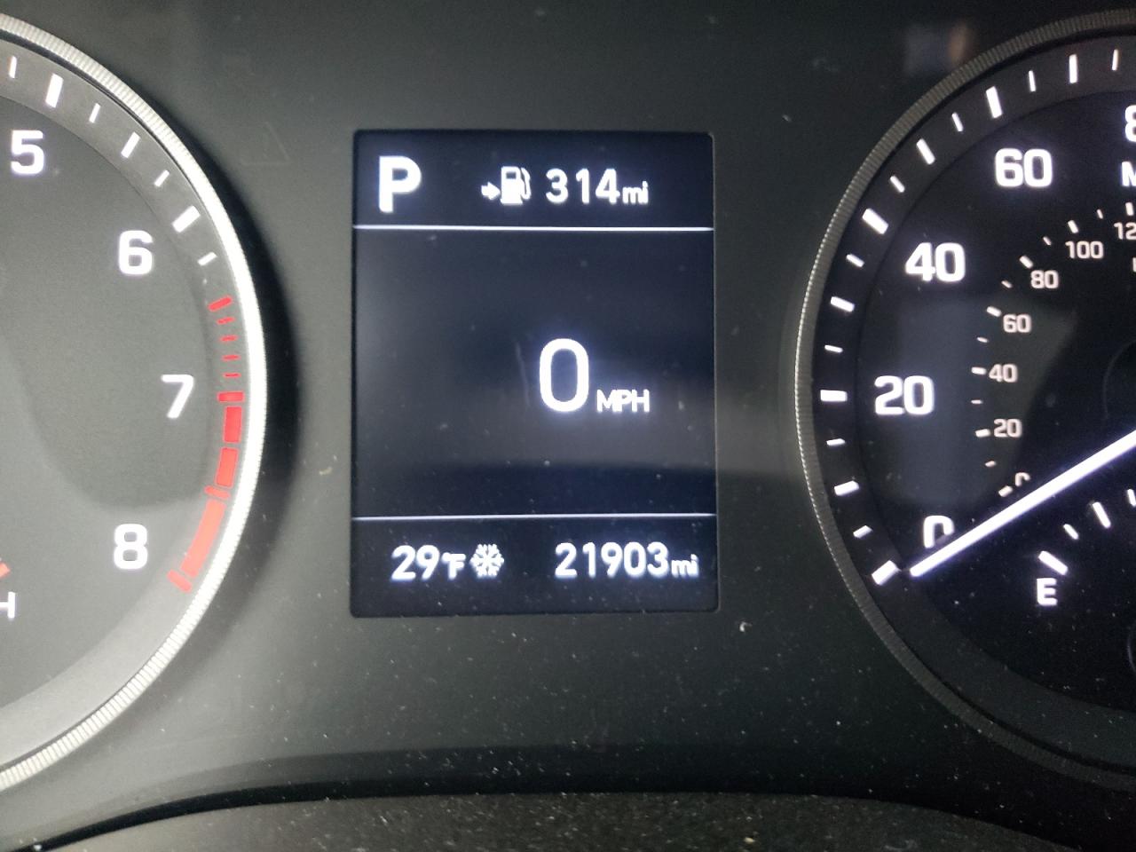 Photo 8 from auction – 2020 HYUNDAI TUCSON LIM with VIN KM8J3CA48LU233602