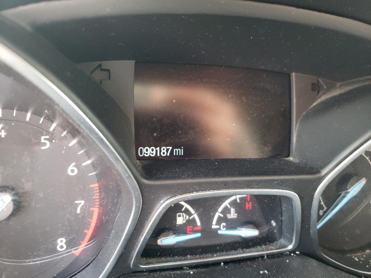 Photo 8 from auction – 2018 FORD ESCAPE SE with VIN 1FMCU0GD0JUB26942