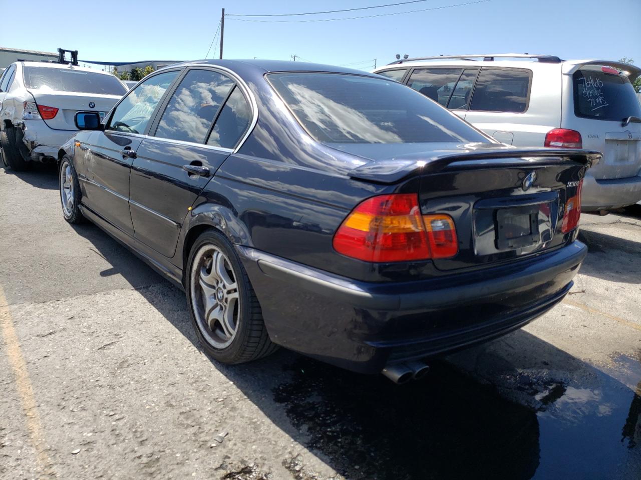 Photo 3 from auction – 2002 BMW 330 I with VIN WBAEV53402KM19845
