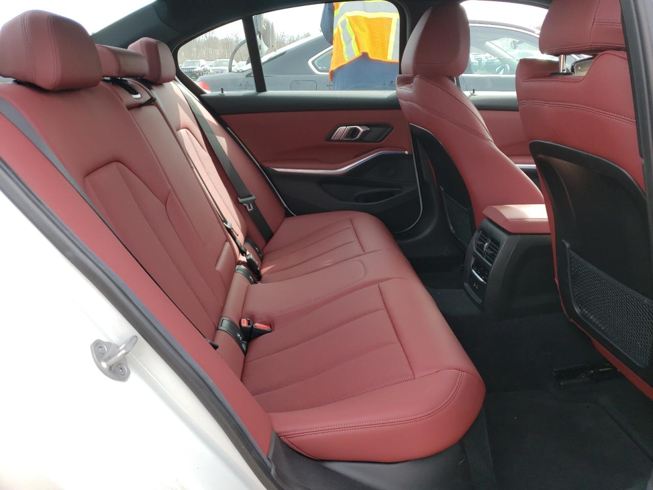 Photo 6 from auction – 2022 BMW 330XI with VIN 3MW5R7J01N8C27579