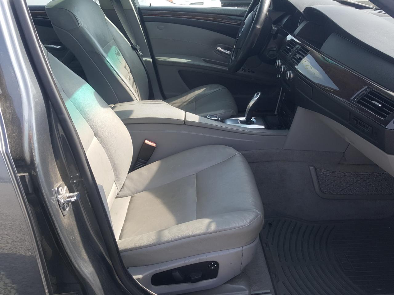 Photo 5 from auction – 2008 BMW 550 I with VIN WBANW53558CT48814