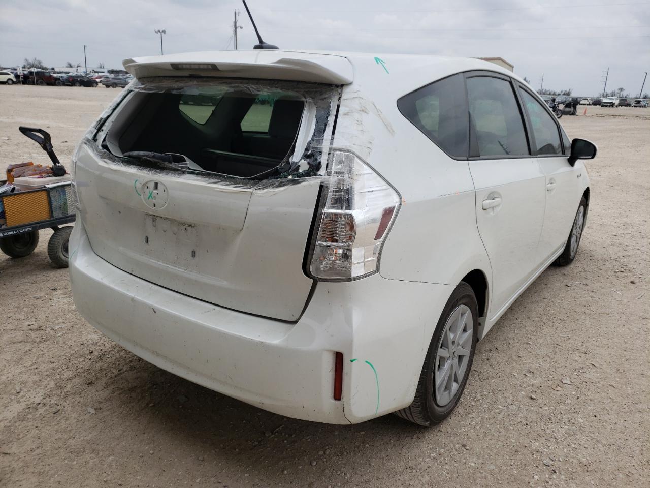 Photo 4 from auction – 2014 TOYOTA PRIUS V with VIN JTDZN3EU2EJ010665