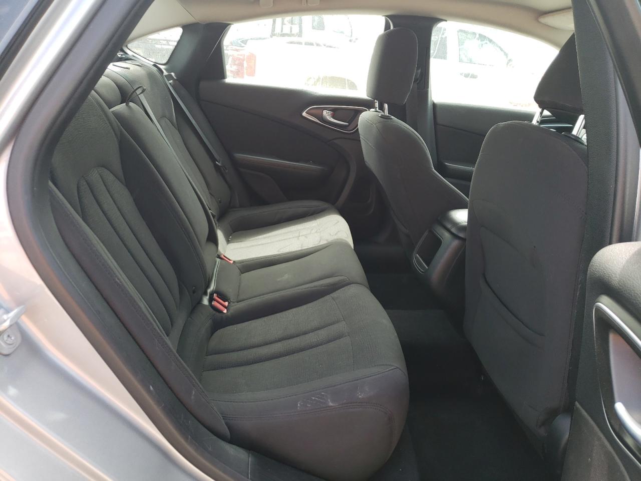 Photo 6 from auction – 2015 CHRYSLER 200 LIMITE with VIN 1C3CCCAB3FN651371