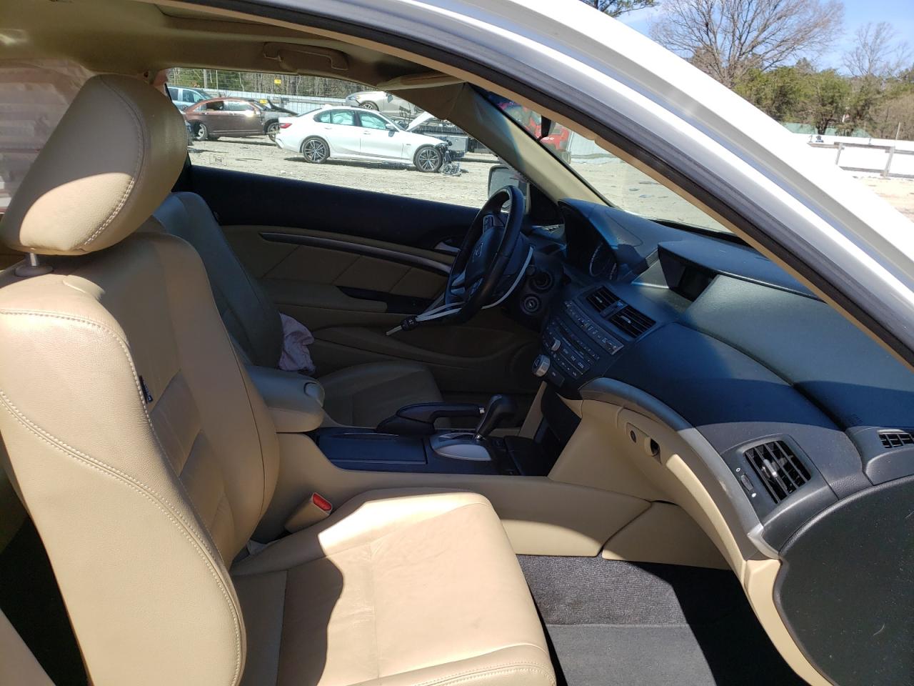 Photo 5 from auction – 2011 HONDA ACCORD EXL with VIN 1HGCS2B89BA005928