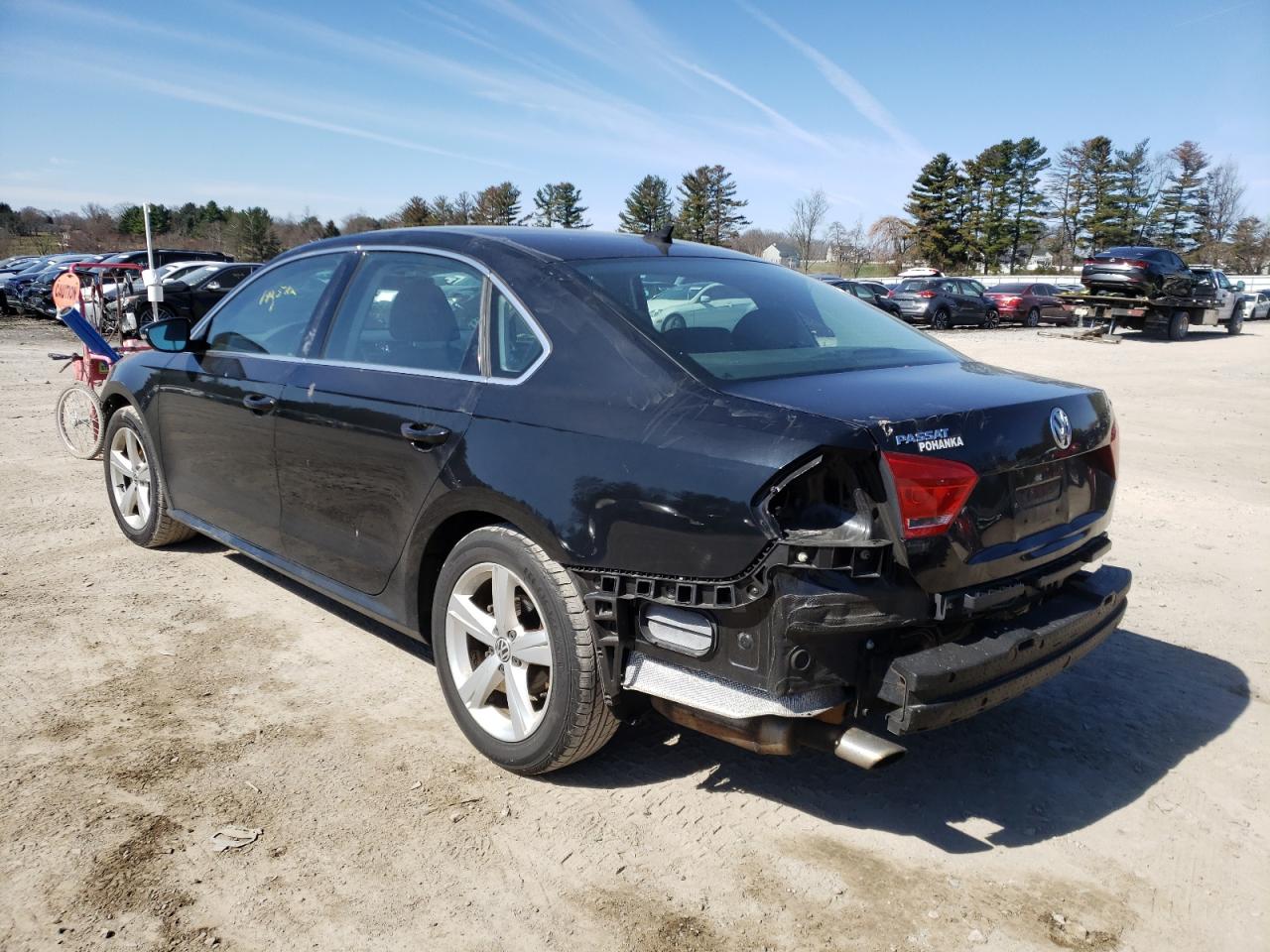Photo 3 from auction – 2012 VOLKSWAGEN PASSAT SE with VIN 1VWBP7A37CC069998