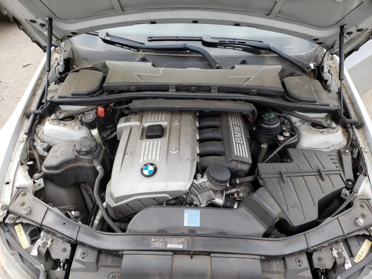 Photo 7 from auction – 2006 BMW 330 I with VIN WBAVB33546PS06931