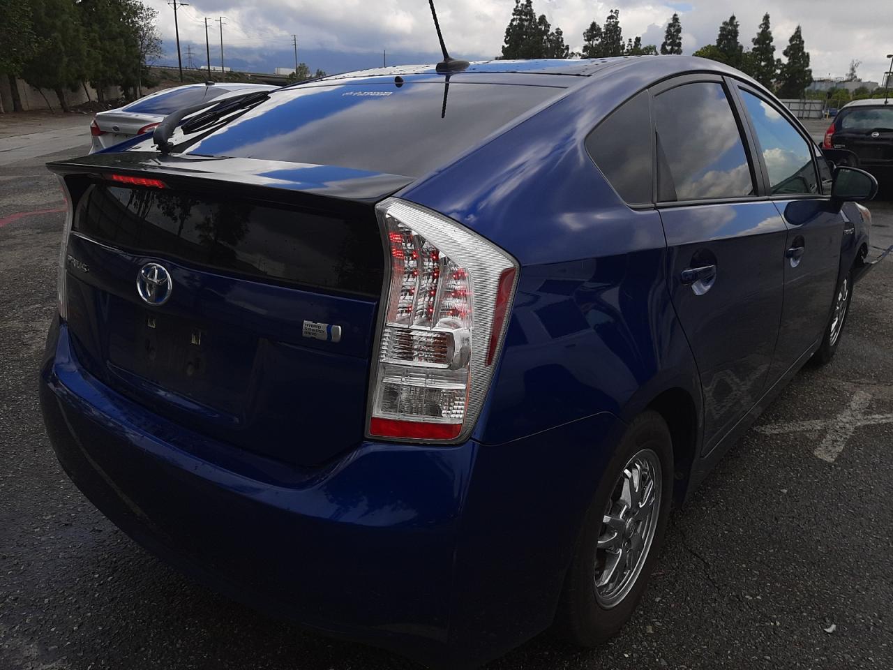 Photo 4 from auction – 2011 TOYOTA PRIUS with VIN JTDKN3DU0B0259230