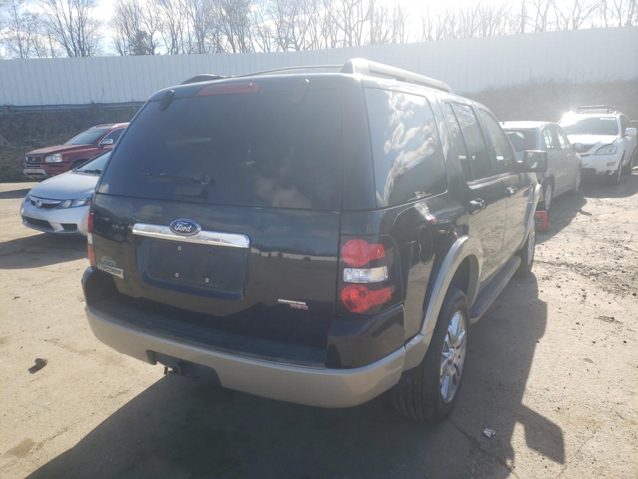Photo 4 from auction – 2010 FORD EXPLORER E with VIN 1FMEU7E86AUA29977