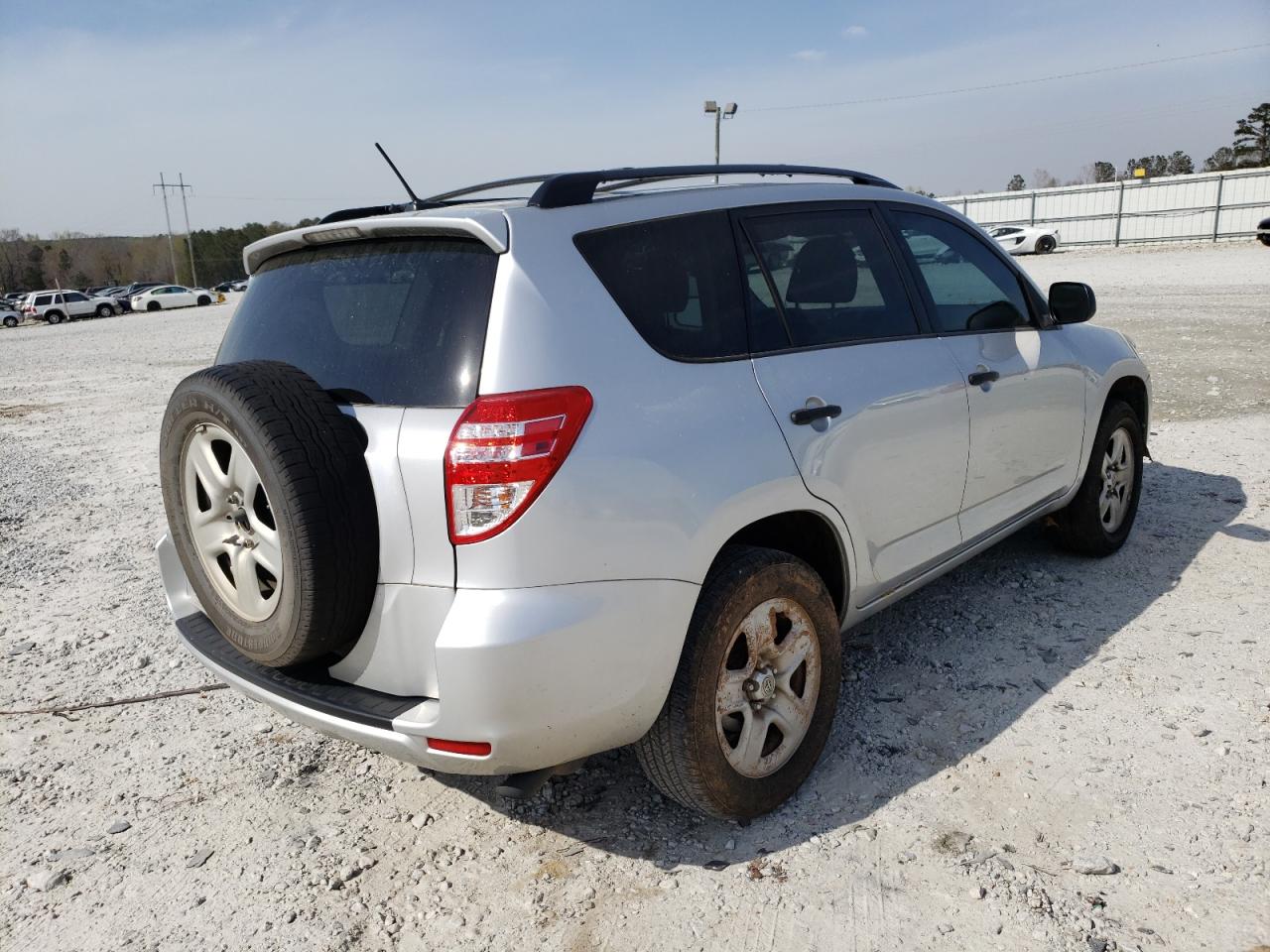 Photo 4 from auction – 2012 TOYOTA RAV4 with VIN 2T3ZF4DV0CW134946