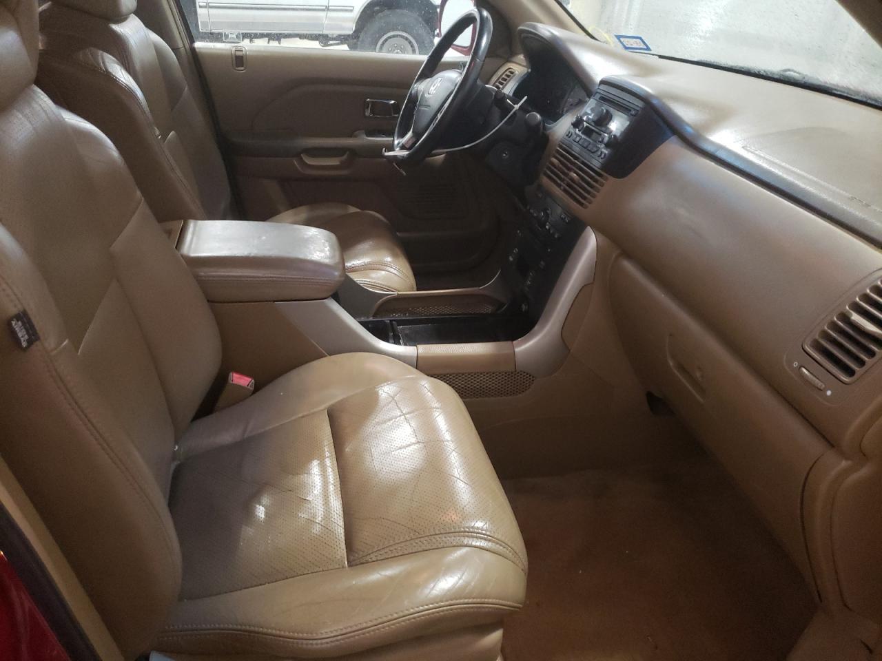 Photo 5 from auction – 2004 HONDA PILOT EXL with VIN 5FNYF18614B005747