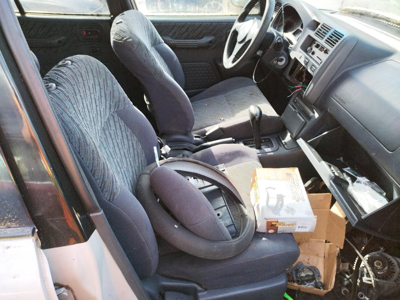 Photo 5 from auction – 2000 TOYOTA RAV4 with VIN JT3GP10VXY0042249