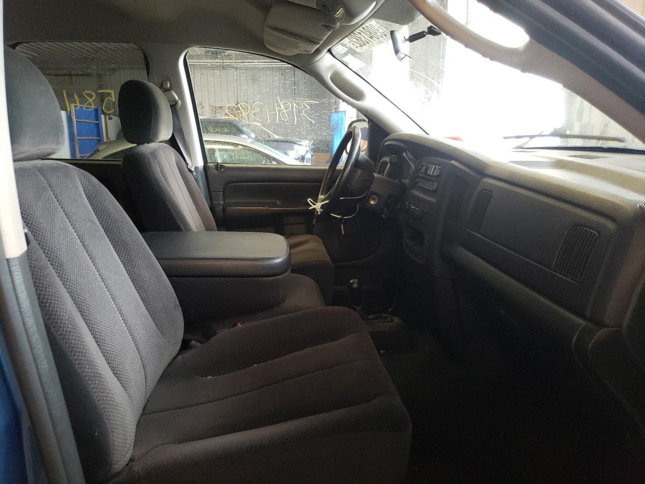 Photo 5 from auction – 2003 DODGE RAM 1500 S with VIN 1D7HU18D03J672357