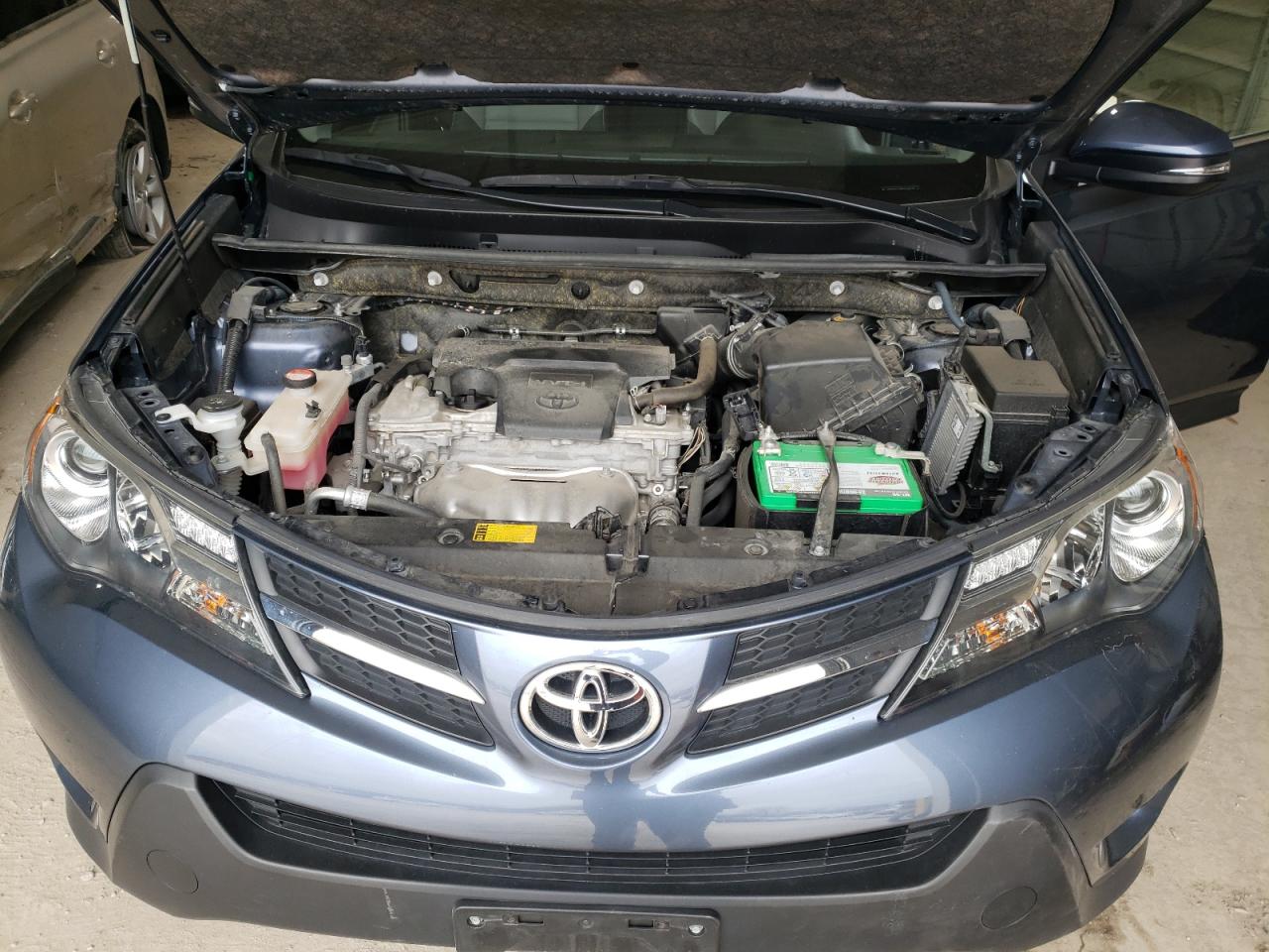 Photo 7 from auction – 2014 TOYOTA RAV4 LIMIT with VIN JTMDFREV3ED065529