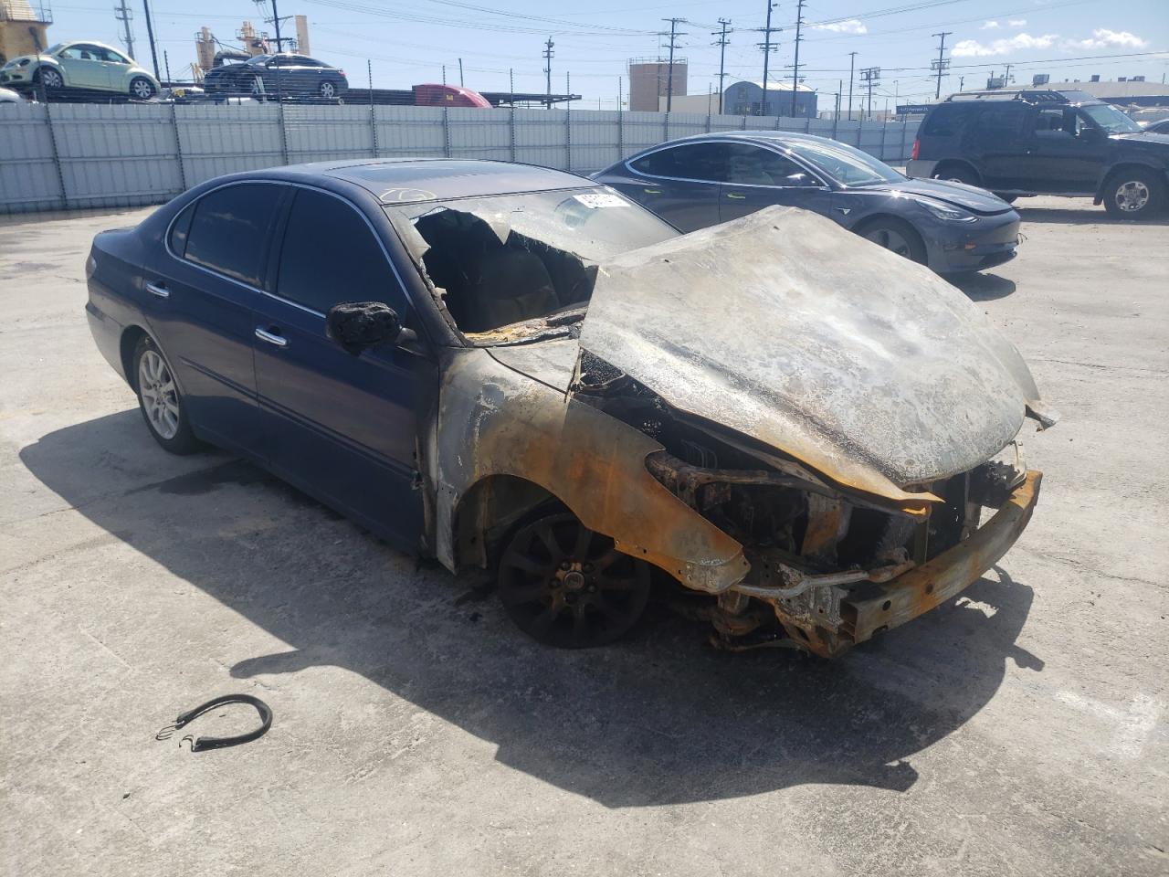 LEXUS ES 300 2002 with VIN JTHBF30GX25016118 - Photo from auction